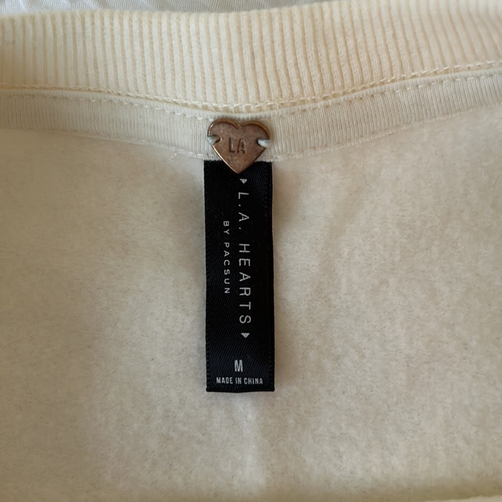 LA Hearts Cropped Sweatshirt - Picture 3 of 3